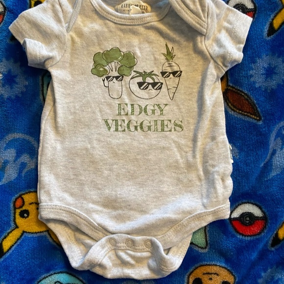 Gray Bodysuit with Veggie Design and Short Sleeves - Picture 1 of 6